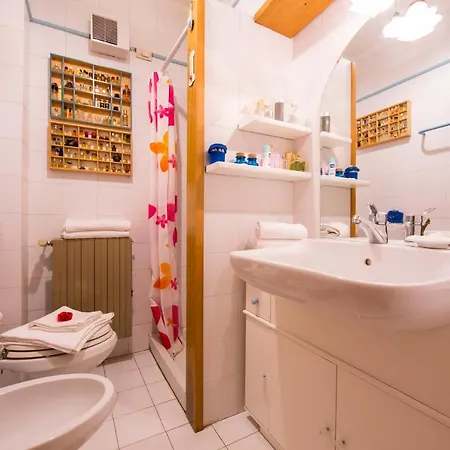 Sleeps 8 Apartment