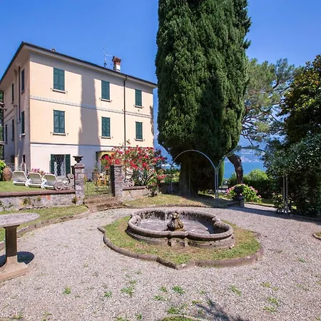 Sleeps 8 *