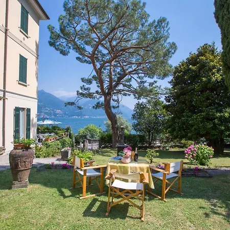 Sleeps 8 *